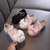 New Children's Leather Shoes Fashion Girls Party Shoes Sweet Bowtie Kids Princess Causal Pearl Ballet Performance Dress Shoes
