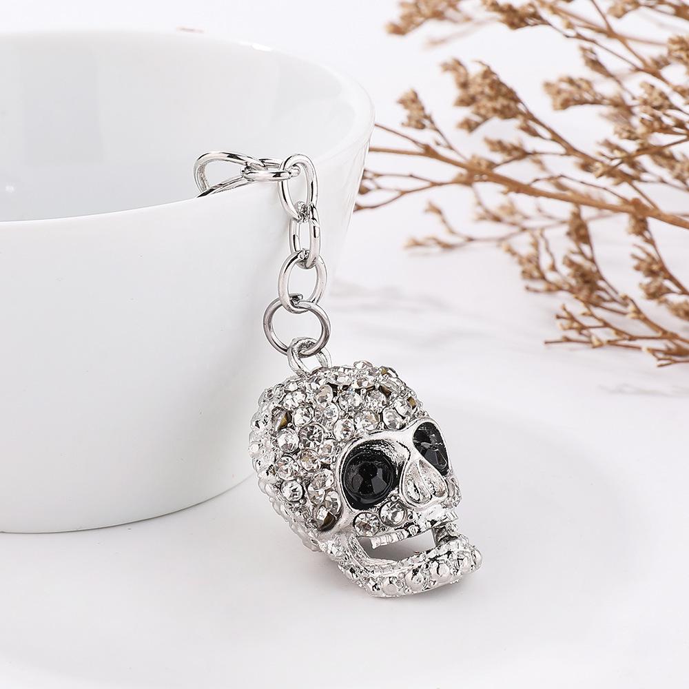 Rhinestone Skull Keychain - Trendy European & American Metal Car Pendant