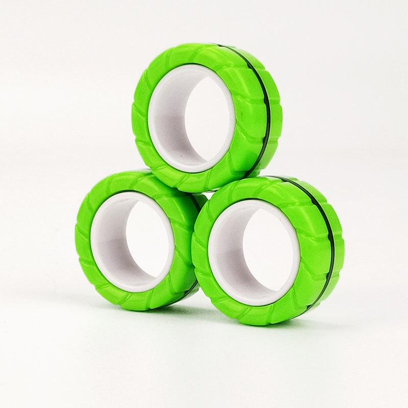 Magnetic Tire-Style Spinner Bracelet - Decompression Toy Finger Spinning Top