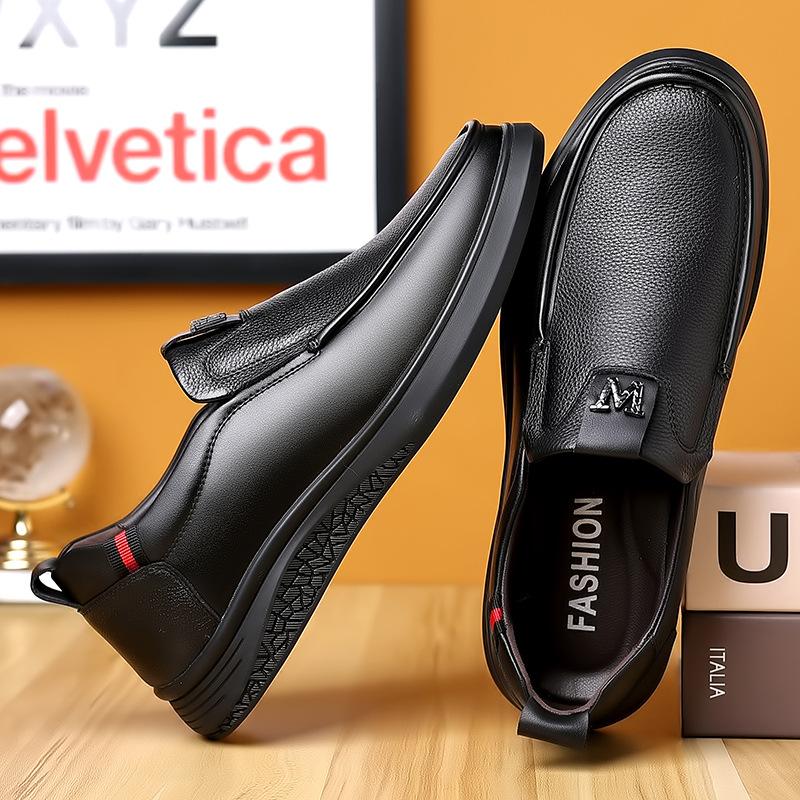 2025 Classic Male Business Shoes Genuine Leather Men Shoes Loafers Men Shoes for Wedding All-match Male Comfortable Casual Shoe