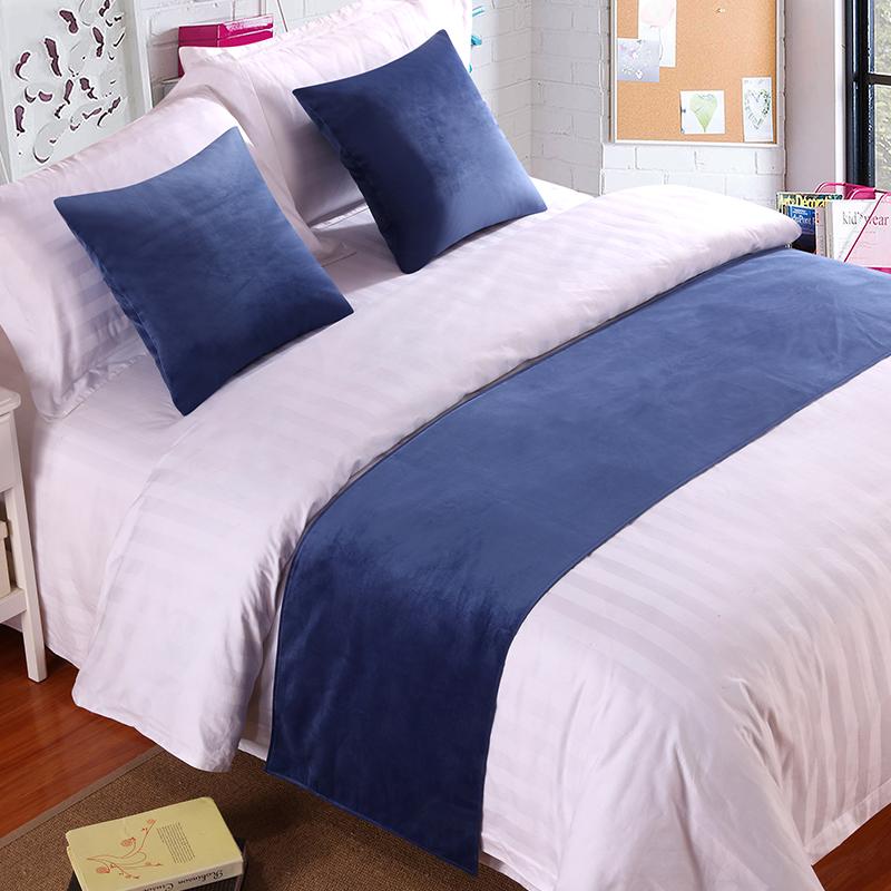 Luxury Velvet Solid Bed Runner Scarf Protector Slipcover Bed Decorative Scarf for Bedroom Hotel Wedding Room Twin/Queen/King