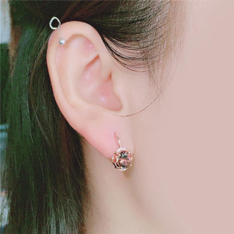 Exquisite Russian 585 Purple Gold Plated Rose Color Gold Retro Temperament Amber Egg Surface Inlaid Zircon Earrings