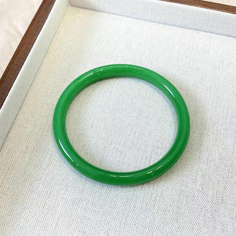 One-Step Glass-Like Jade Bangle: Xiaohongshu Style, Natural Buzhichun Ice-Clear, Women's High-Ice Round Design.