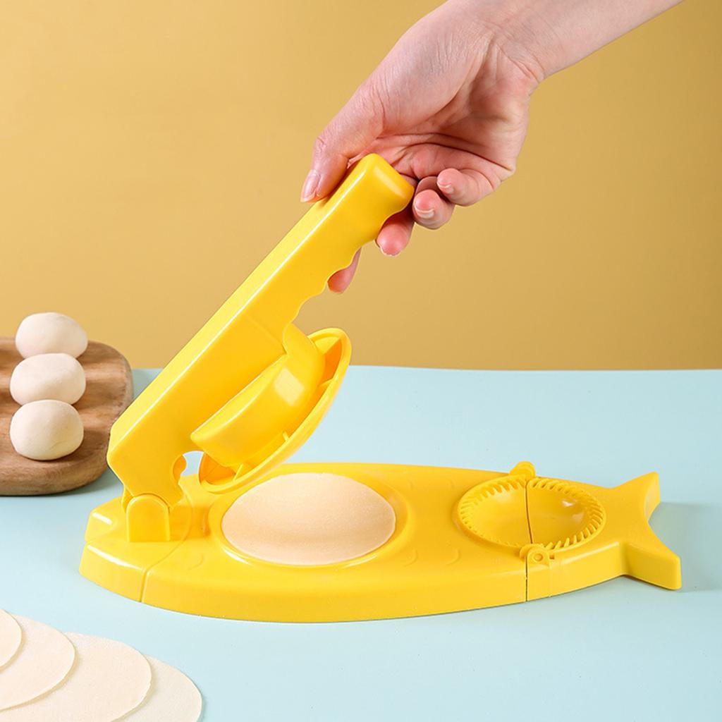 Convenient Plastic Dough Presser Kitchen Tool Dumpling Pie Ravioli Mould Cooking Pastry Tool Dumpling Maker for Kitchen