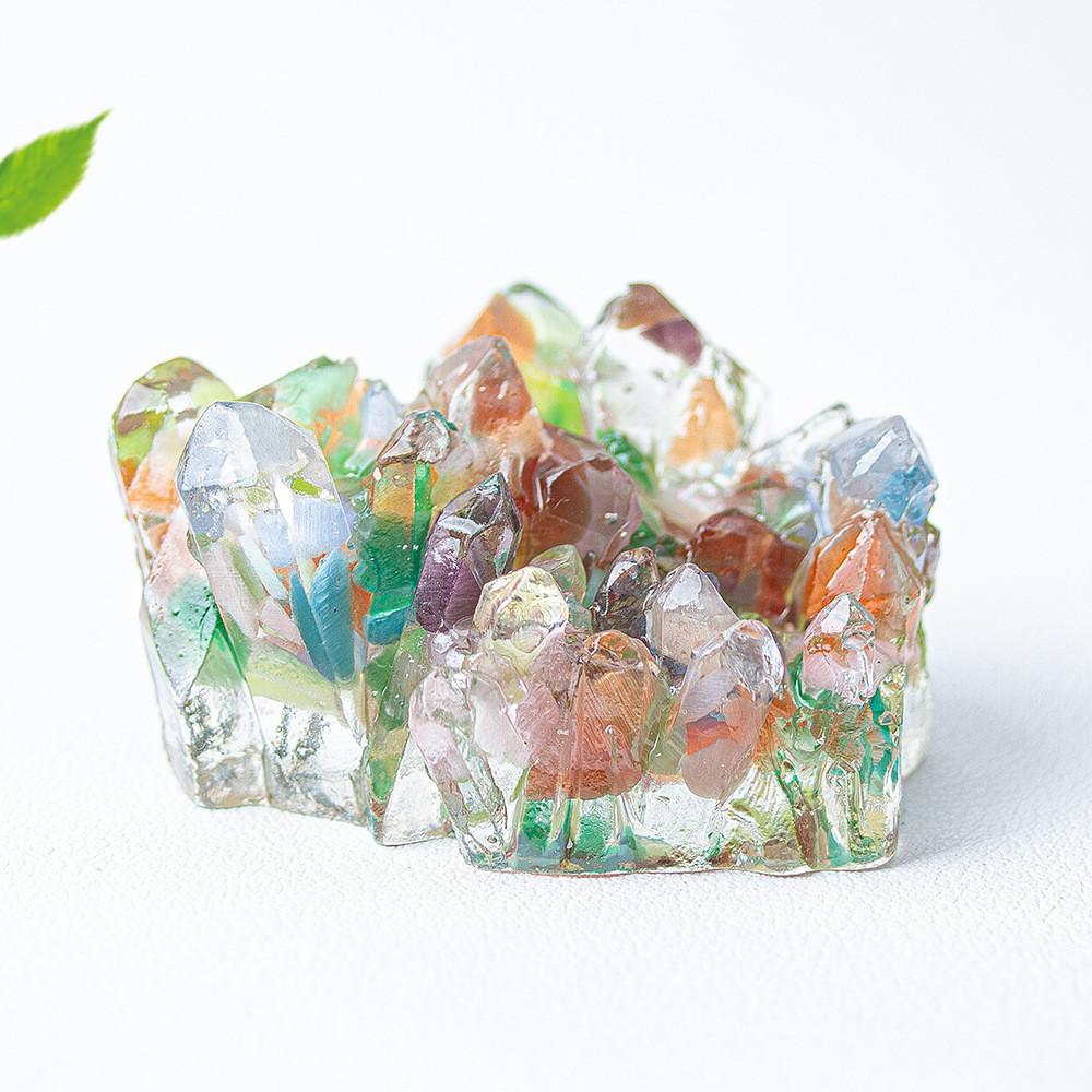 

Modern Resin Craft Resin Art Crystal Cluster Figurine For Living Room And Study Style 24