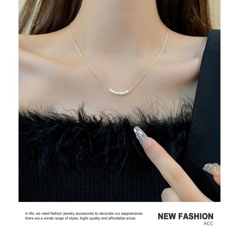 Pearl necklace - unique vintage fairy style pendant, minimalist and versatile choker for women