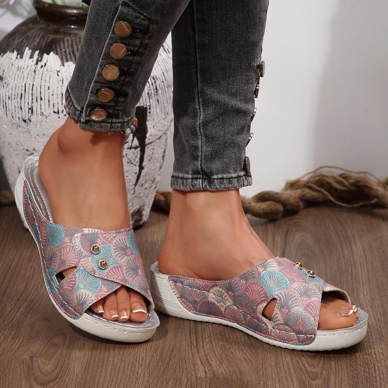 Fashion 2025 Summer New Open Toe Women's Slippers Fashion Outdoor Printing Casual Plus Size Best Seller Metal Decoration Wedge Slippers
