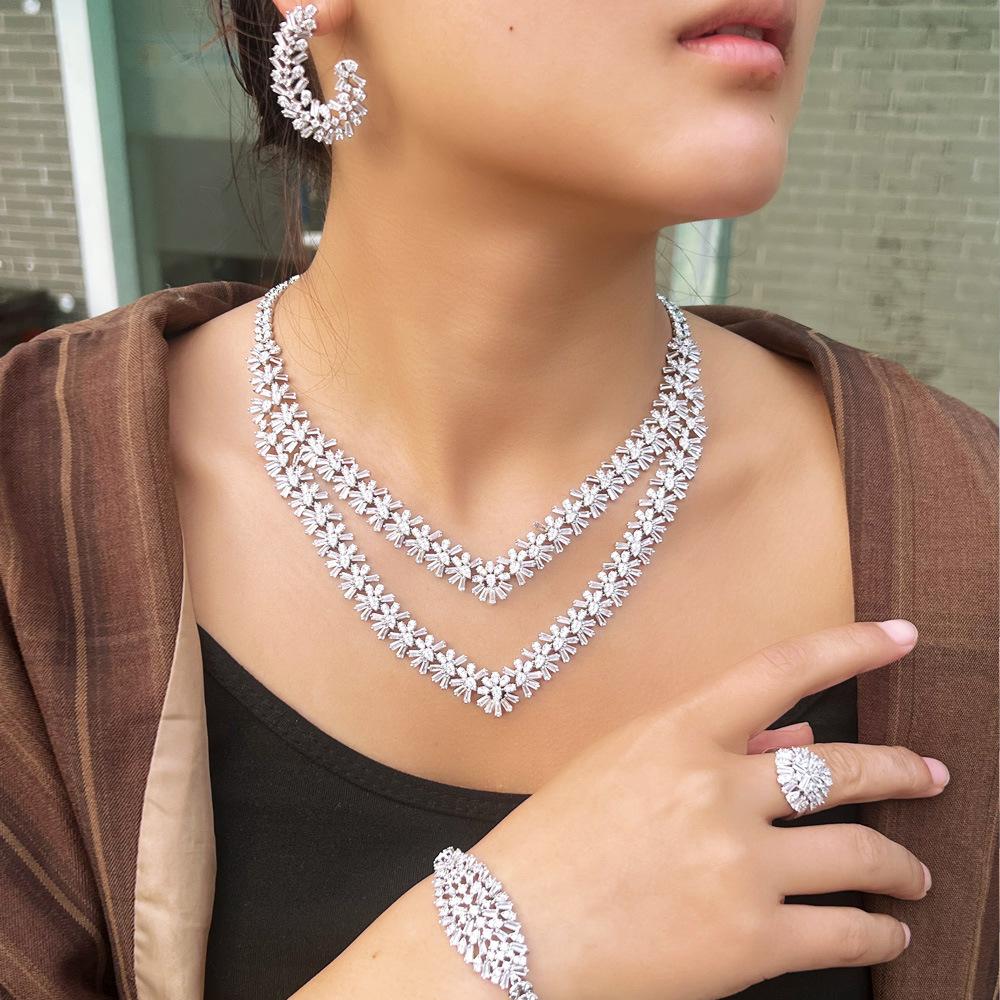 Jewelry Luxury Noble Full Diamond Necklace Earrings Bracelet Ring Four Piece Chain Bridal Wedding Dress Jewelry