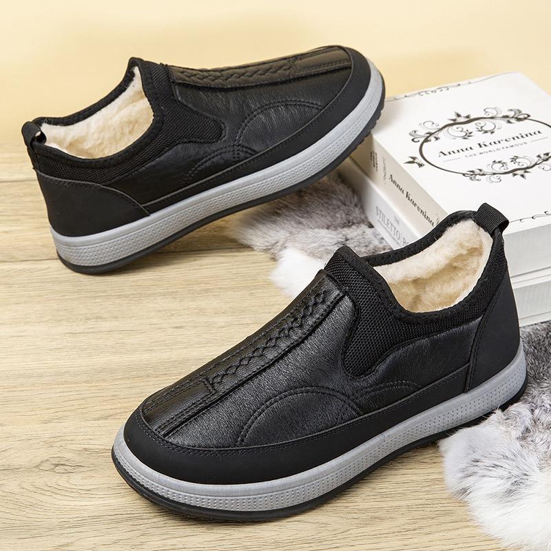 Winter old Beijing cloth shoes men's cotton shoes piled and thickened medium and old warm shoes non-slip one-pedal dad shoes