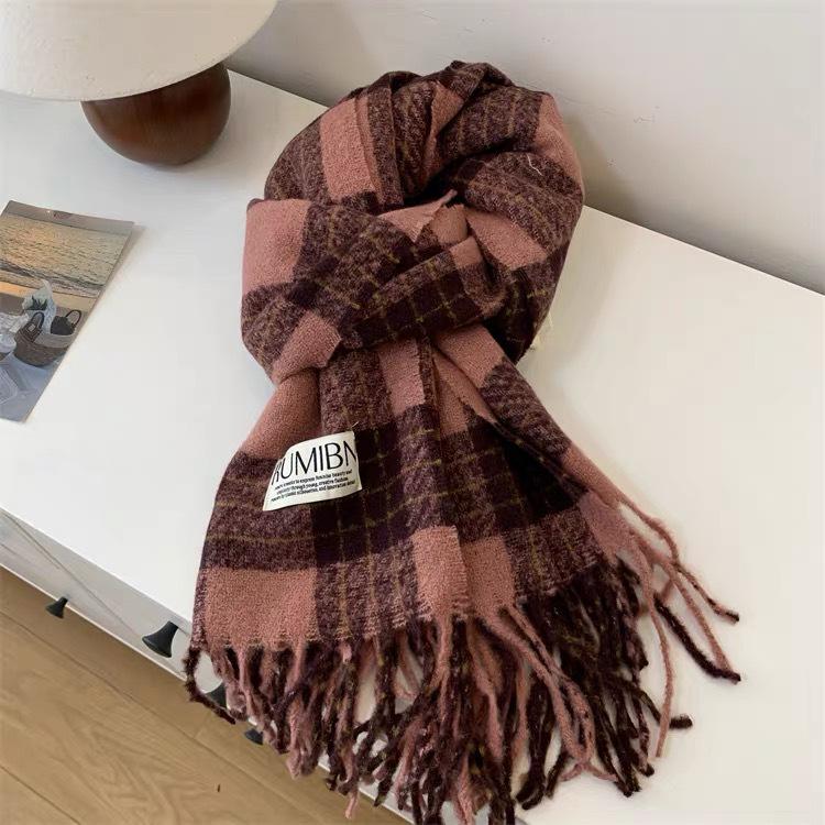 

Korean Red Plaid Preppy Scarf: Women s Versatile Warm Neck Warmer for Autumn and Winter – Ideal New Year & Christmas Gift розовый