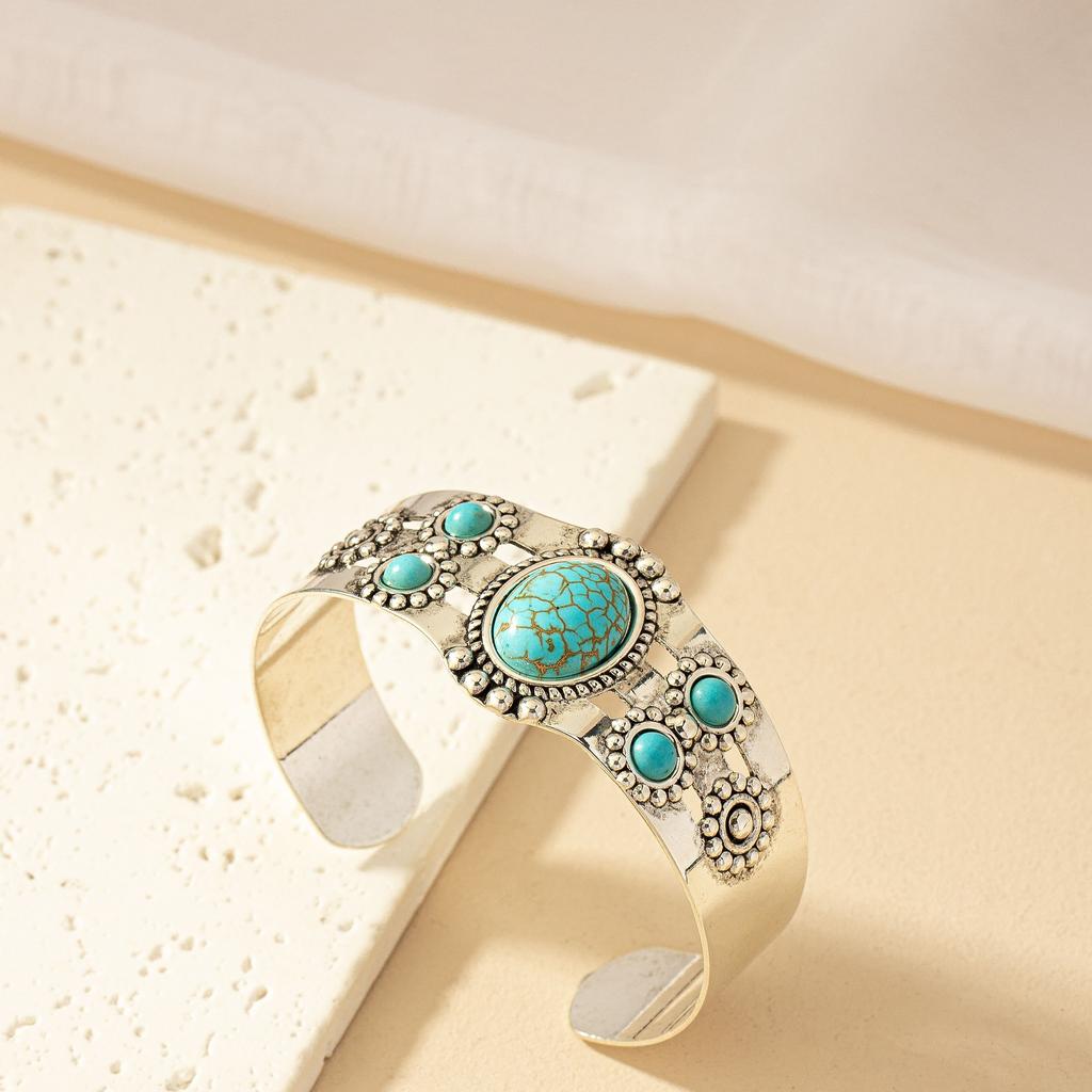 Unique Cuff Bangle Bracelet Alloy Jewelry With Faux Turquoise Inlaid Vintage Bohemian Style Personality Female Hand Jewelry