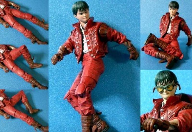 Kaneda and his motorcycle KANEDA ON MOTORCYCLE DELUX BOXED SET "AKIRA" -