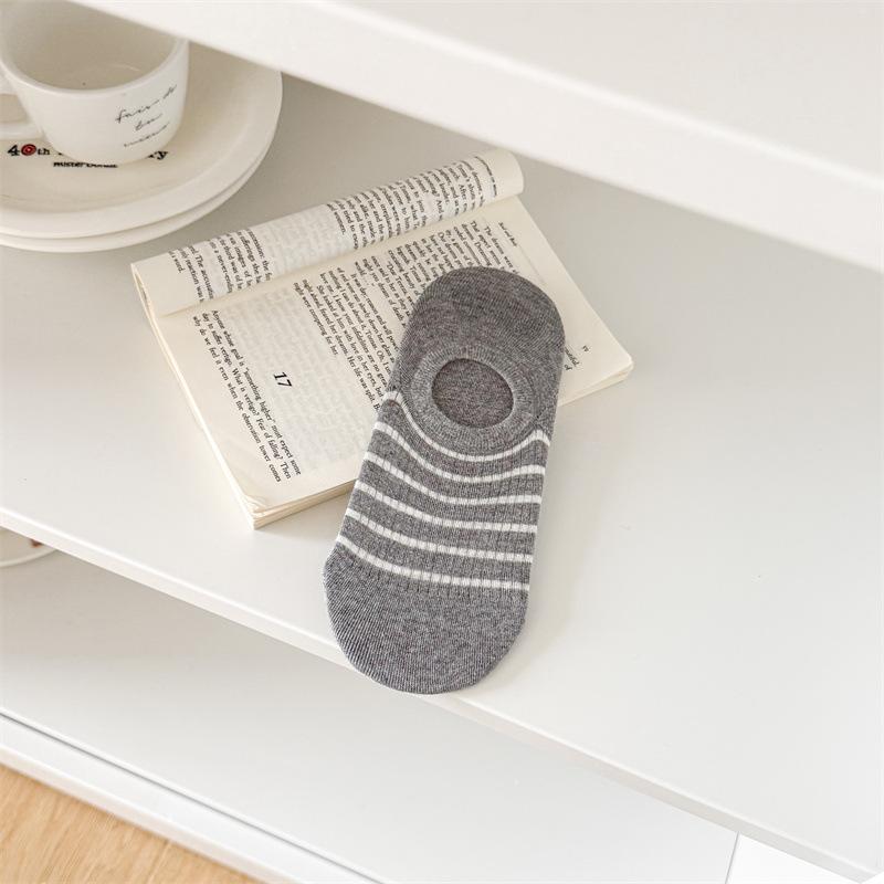 

Женские летние тонкие полосатые носки-лодочки из силикона с не скользящей пяткой 1 pair белый/серый