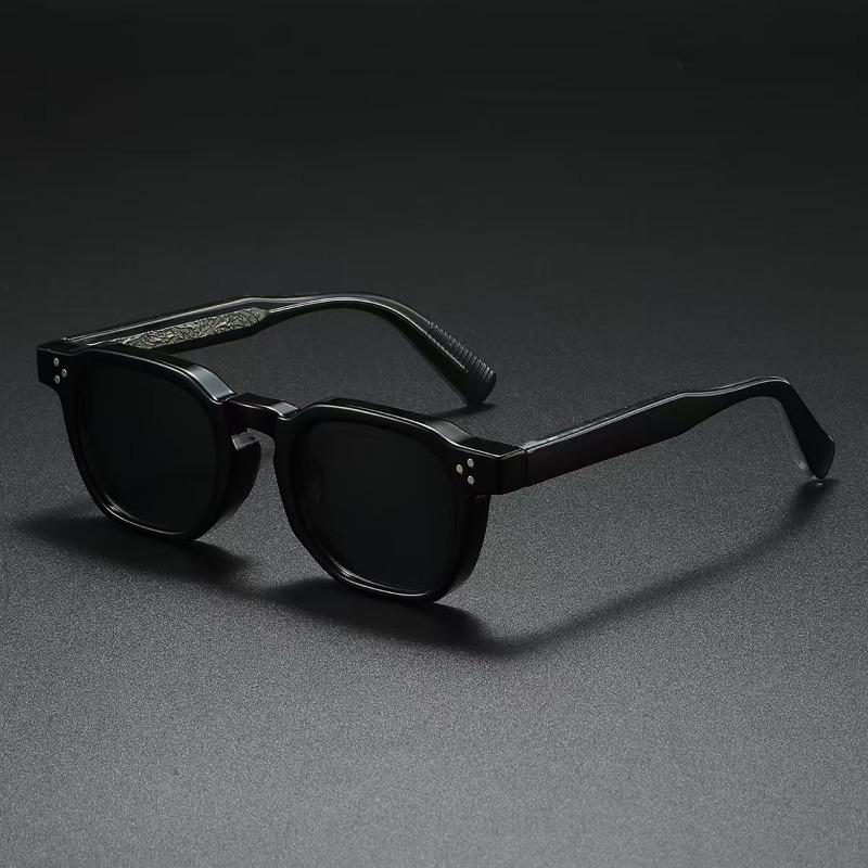 New Men's Small Frame Square Sunglasses Classic Retro Men's Driving Eyeglasses Summer UV Protection Eyewear UV400 Gafas De Sol