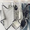 Foulard Estivo Grande a Triangolo Retrò: Foulard e Fascia per Fianchi Versatili da Donna in Stile Coreano