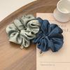 Satin Silk Hårscrunchies Svarta Hårband för Flickor och Kvinnor Scrunchie Enfärgad Håraccessoarer Scrunch Hårklämmor Ny