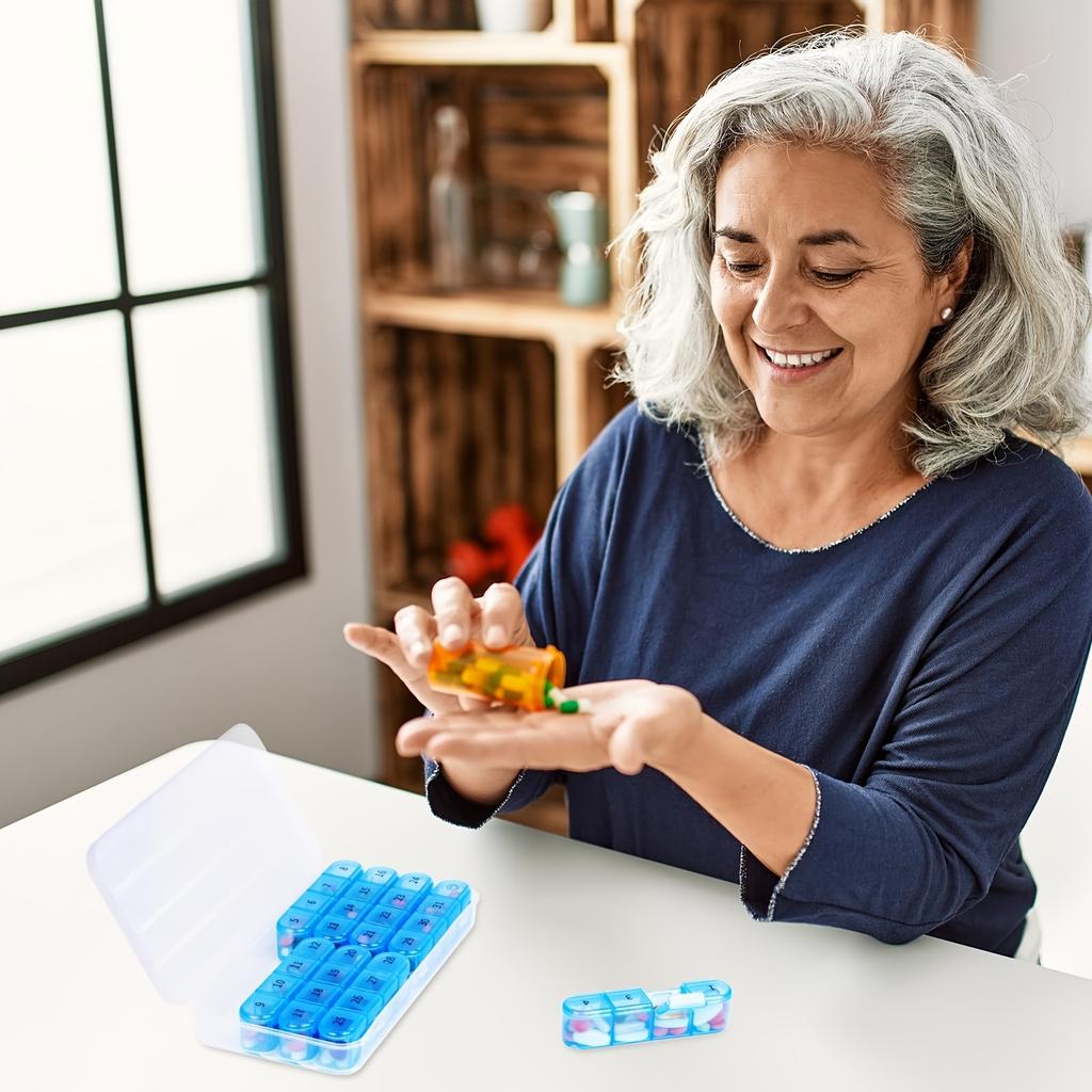 1pc 31 Day Monthly Pill Organizer, 1 Daily Compartment, Large Capacity Medicine Box, Mixed Colors for Easy Tracking, Durable