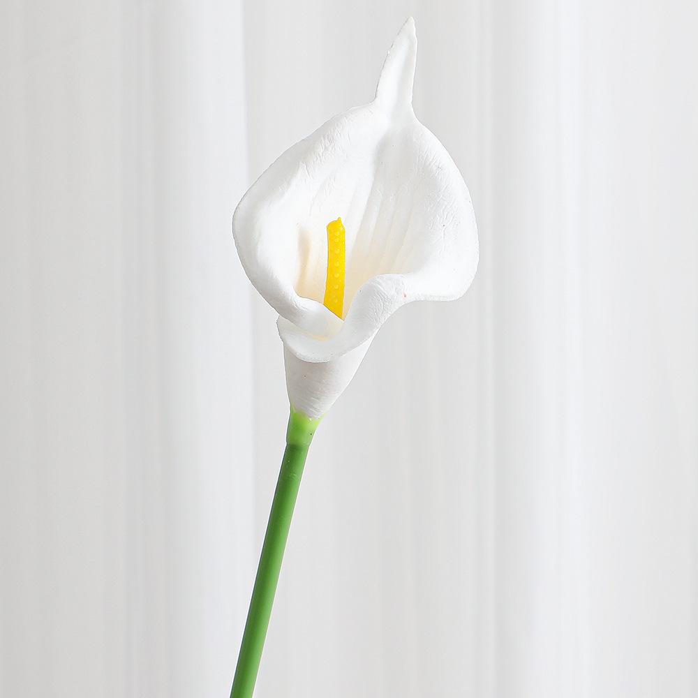 Calla Lily Artificial Wedding Bouquet - Home & Table Decor Flower Ornament