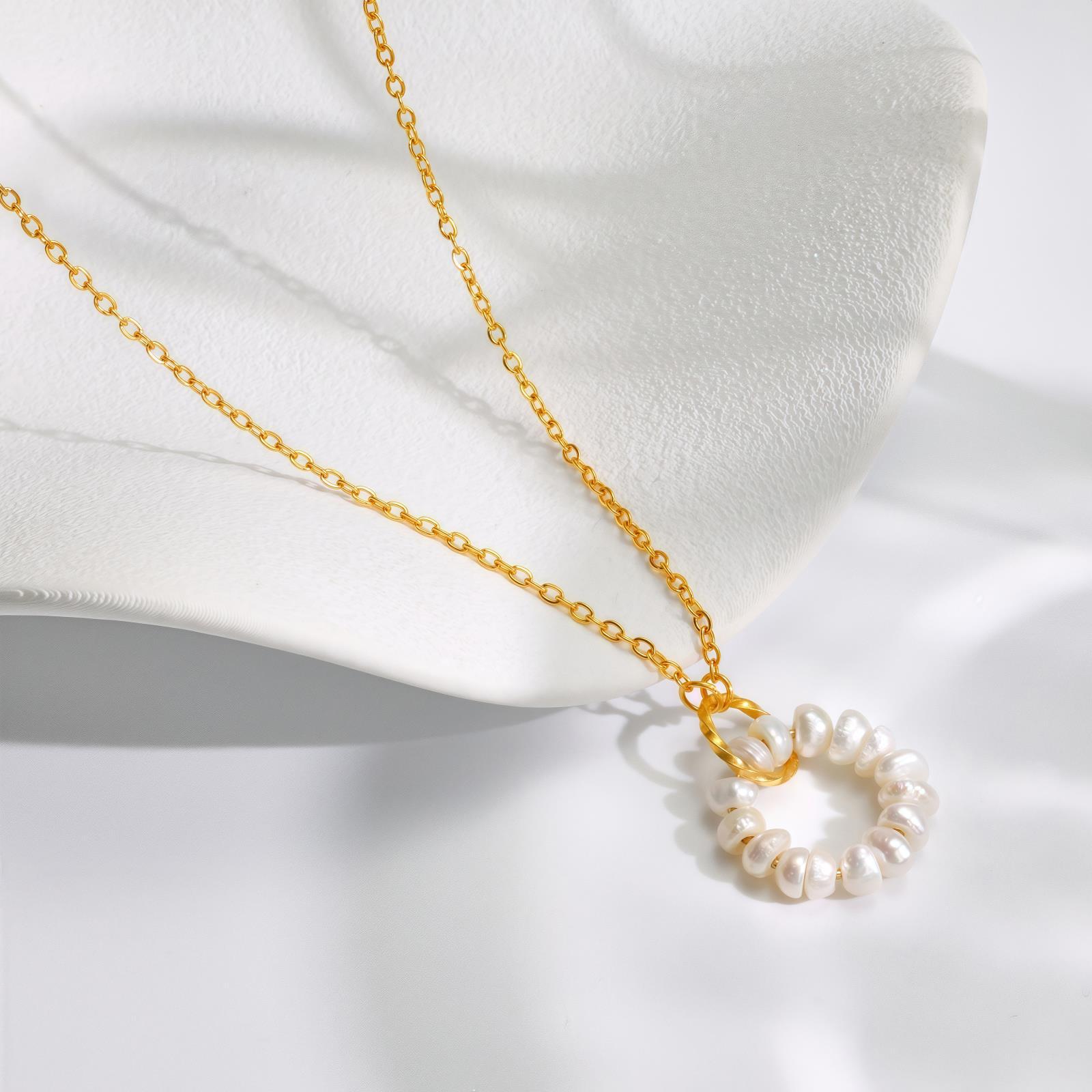 Sleeping Garden French Pearl Circle Necklace Commuter Versatile Titanium Steel Necklace Does Not Fade Summer