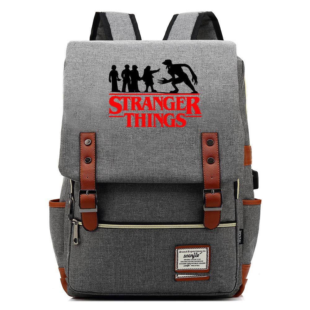 Stranger Things Studenten-USB-Rucksack