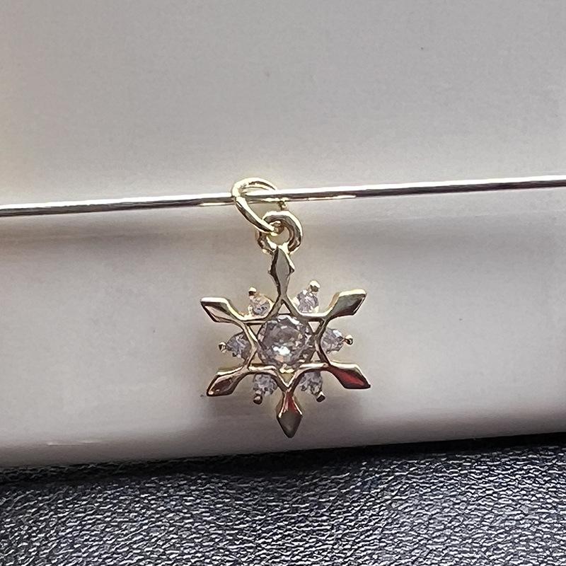 Zirconia Snowflake Pendant: High Color Retention, DIY Handmade Small Drip Accessories.