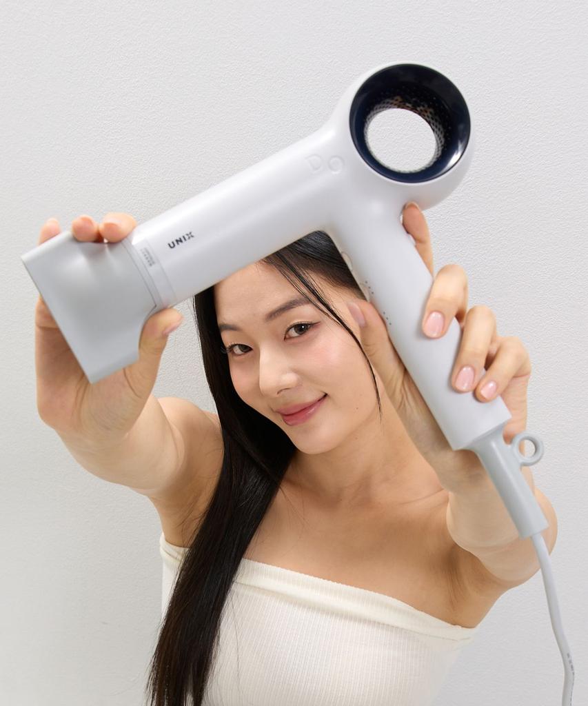DIO BLDC Low Noise Lightweight Hair Dryer UN-A7300N