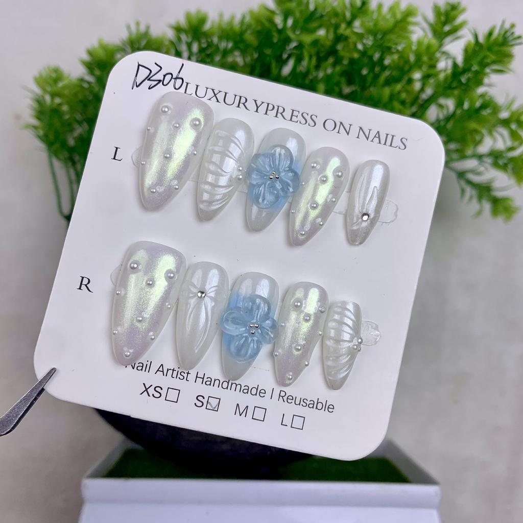 Handmade Armor European and American Wind Ice Through Shell Three-dimensional Carved Cat's Eye Almond Nail Removable Manicure