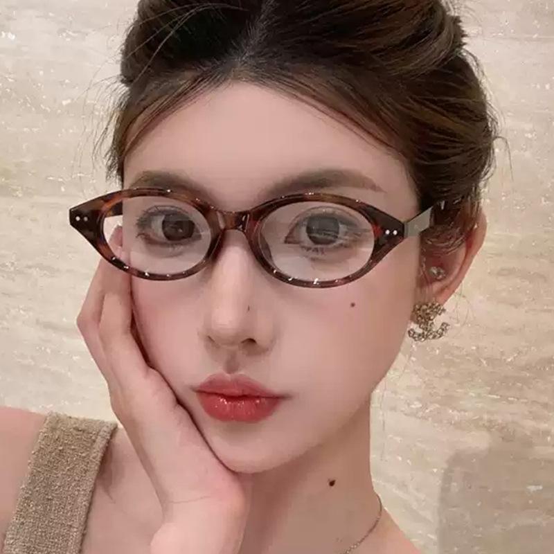 Ovale Form Computerbrille Koreanisch Stilvoll Blaulichtblockierend Herrenbrille Nieten Dekoration Damenbrille