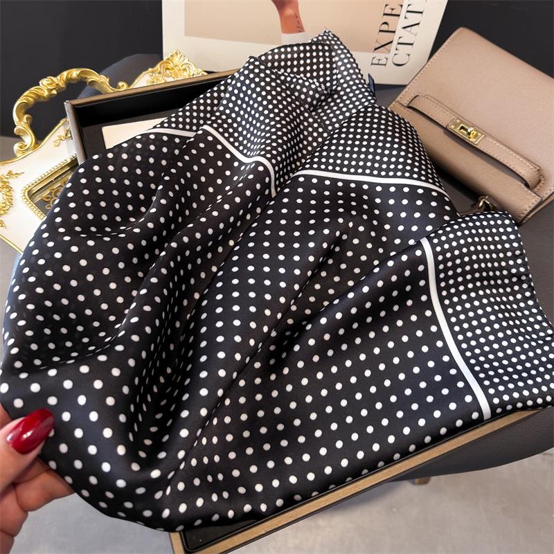 Korean Fashion Luxury Silk Scarfs Square Scarf Scarf Kerchief Popular Silk Scarves Bandanna Wraps Scarf Decoration Shawl