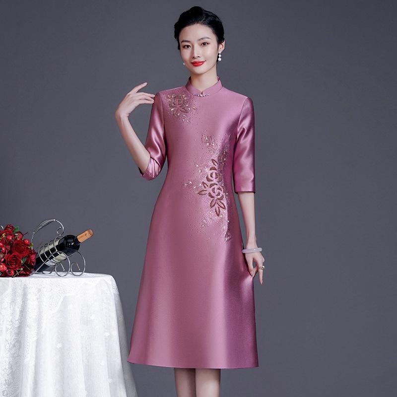 2024 New Style Spring Cheongsam Dress for Middle-aged and Elderly Women - Fashionable Chinese Style Wedding Banquet Outfit