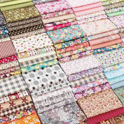 Tessuto di cotone fai-da-te artigianale in cotone tinta unita Patchwork di cotone Set di tessuti Panno stampato Panno piccolo floreale