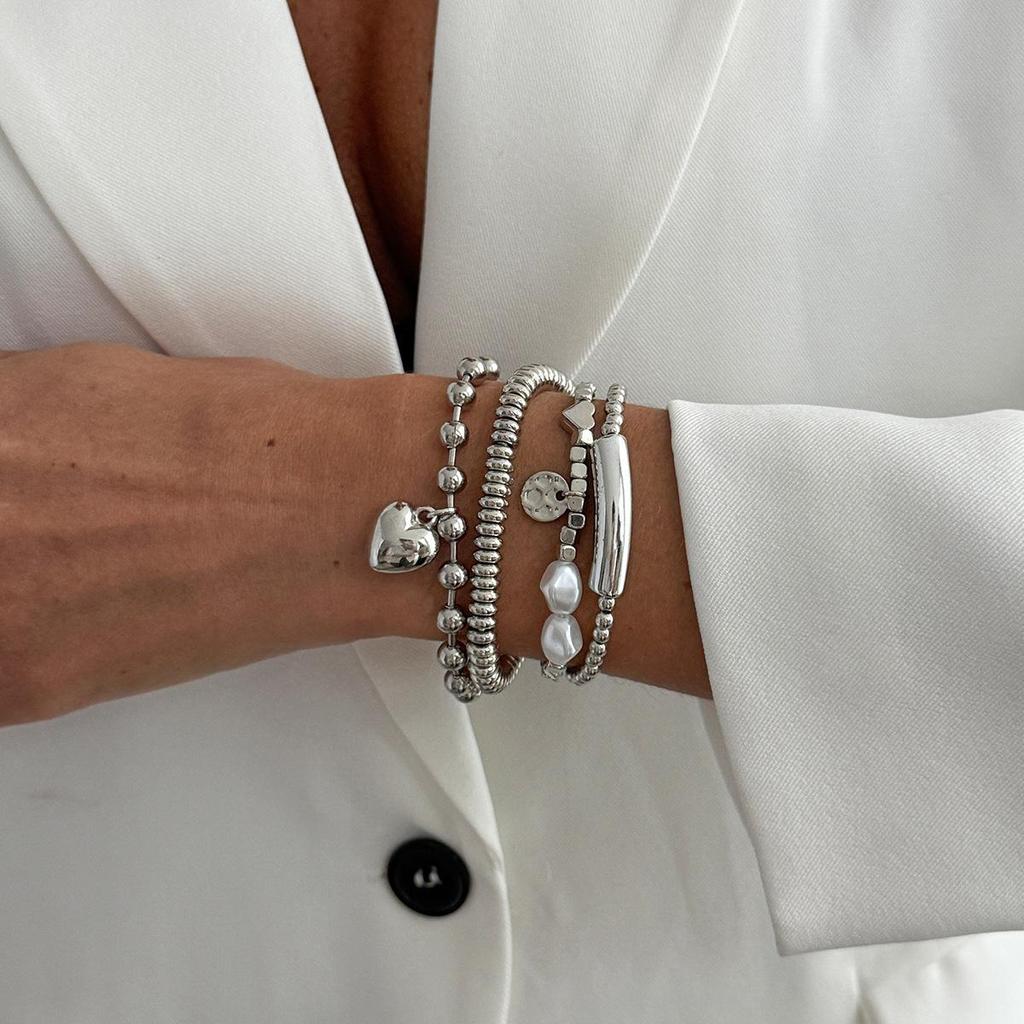 4-piece/set Fashion Imitation Pearl Metal Heart-shaped Pendant Bracelet for Women's Creative Silver Cubic Chain Jewelry
