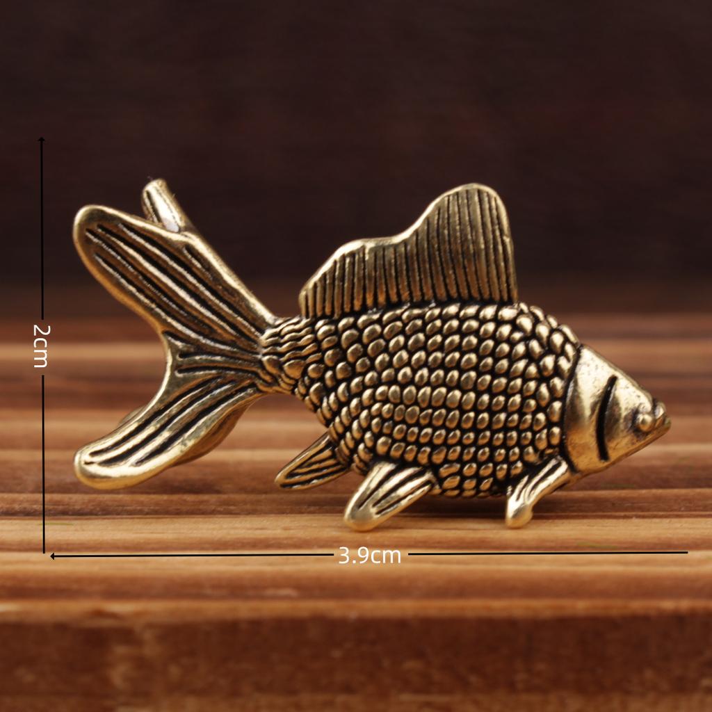 Cute Vintage Brass Goldfish Statue Ancient Lifelike Goldfish Figurines Elegant Exquisite Lucky Charm Animal Sculpture Set