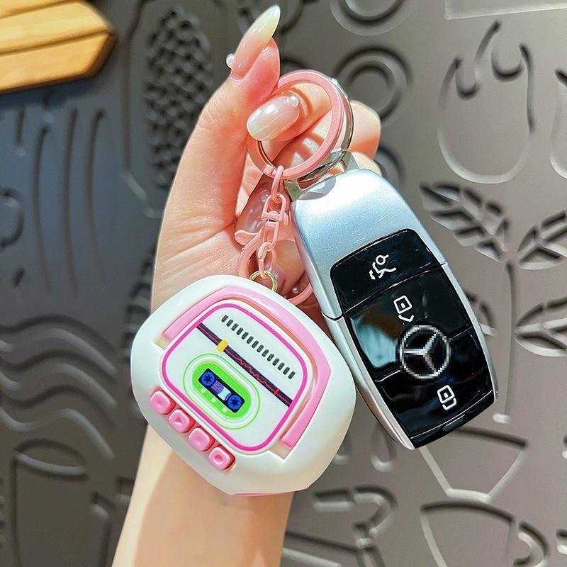 Vintage Cassette Recorder Design Keychain Soundable Hanging Ornament Fun Backpack Charm Gift for Children Students Party Favors and Classroom Rewards