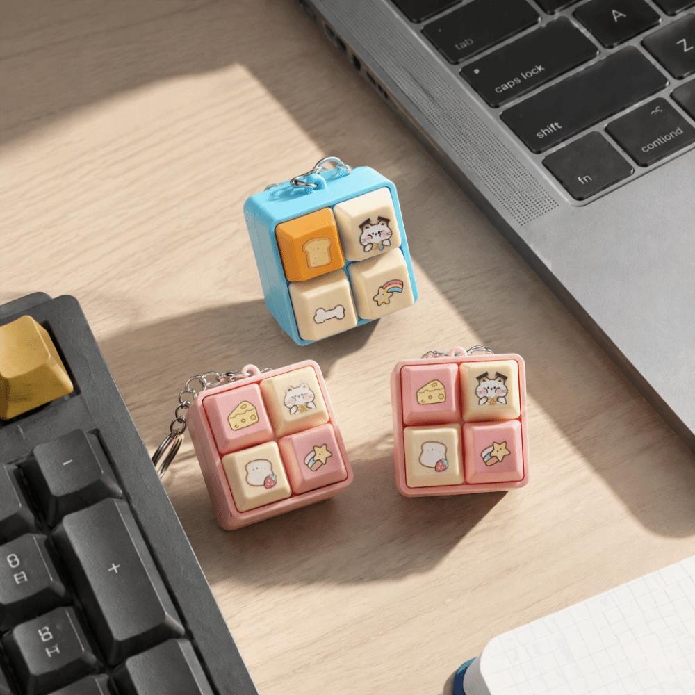 Portable Keyboard Fidget Keychain Sounding Stress Relief Keyring New Clicker Pendant School