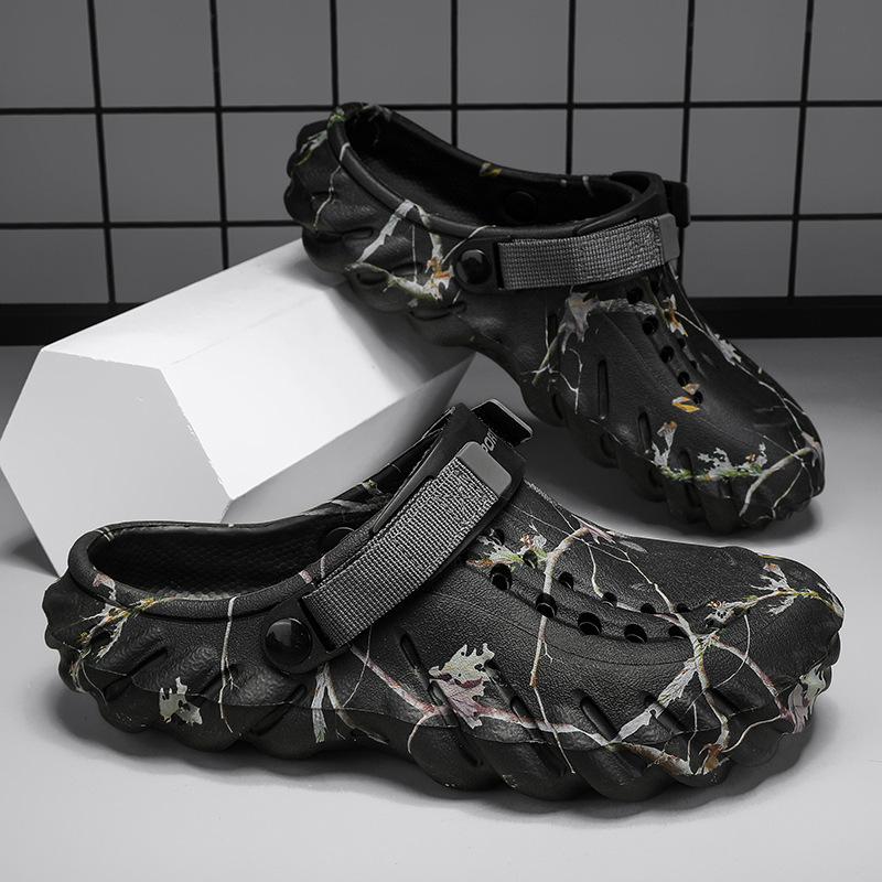 

Summer EVA fashion hollow camouflage hole shoes outdoor men breathable cool slippers seaside leisure beach cool T shoes 38 чёрный