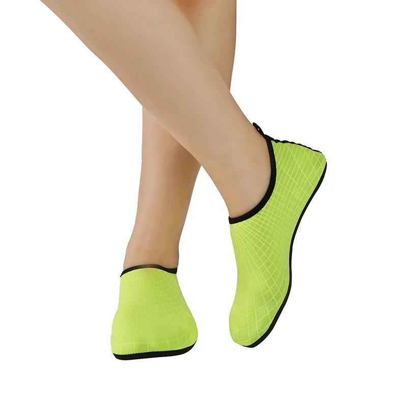 Bequeme Herren Damen Flache Weiche Wasserschuhe Schnelltrocknende Herren Strand Surf Zehensandalen Schuhe Schwimmschuhe Tauchen Strandschuhe