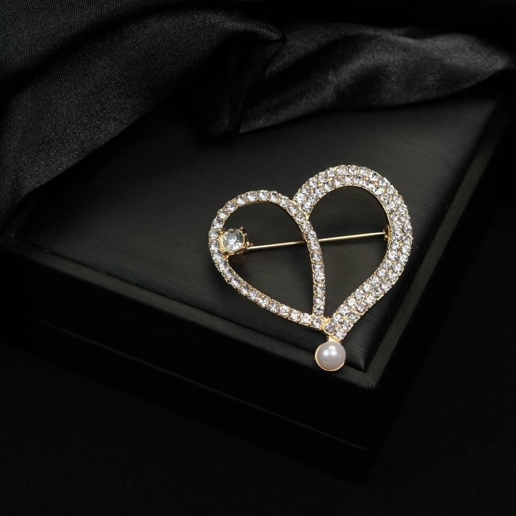 Gold & Diamond Vintage Butterfly Brooch - Versatile Women's Pin Jewelry