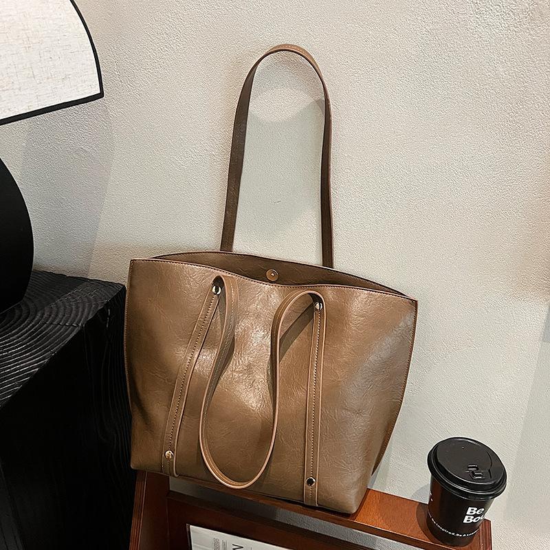 Fashion Underarm Bag Women's 2025 Spring and Summer New Large-capacity Shoulder Bag Retro Commuter Tote Bag