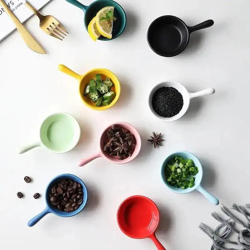 1 Pcs Mini Ceramic Dish Japan Style Bowl Suit Household Eat Dinner Food Tools Use Soy Sauce Vinegar Sushi Dipping Plate