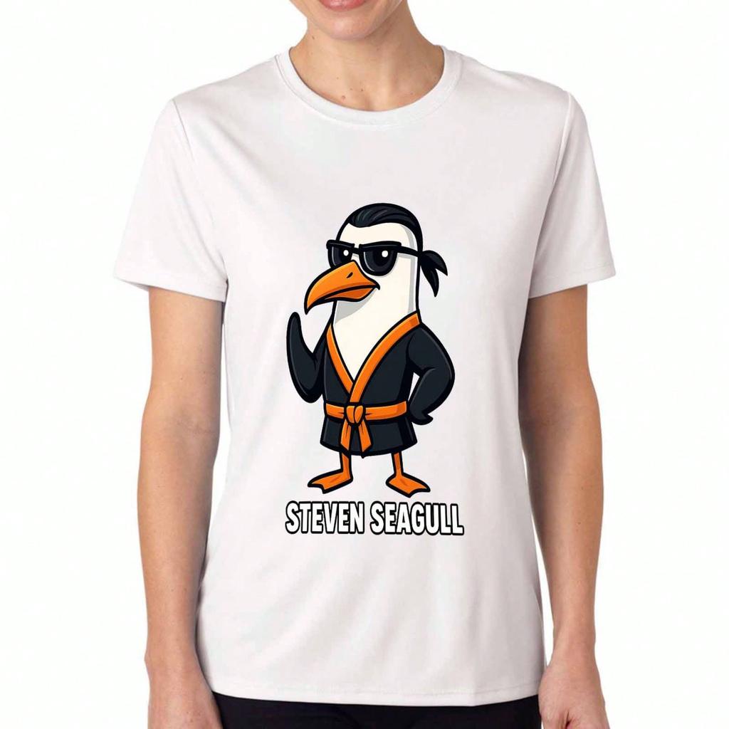 T-shirt unisex in cotone Steven Seagull, Grafica in cotone premium, Resistente e durevole, Moda casual, Design fresco del gabbiano karate, Perfetta per ogni giorno