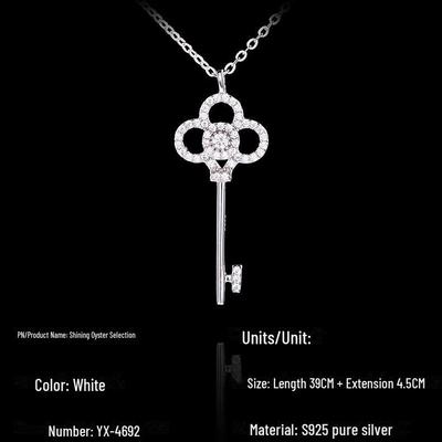 Naszyjnik ze srebra próby S925 - Lekki luksus - Naszyjnik klucz - Wiosna/Lato - Łańcuszek obojczykowy