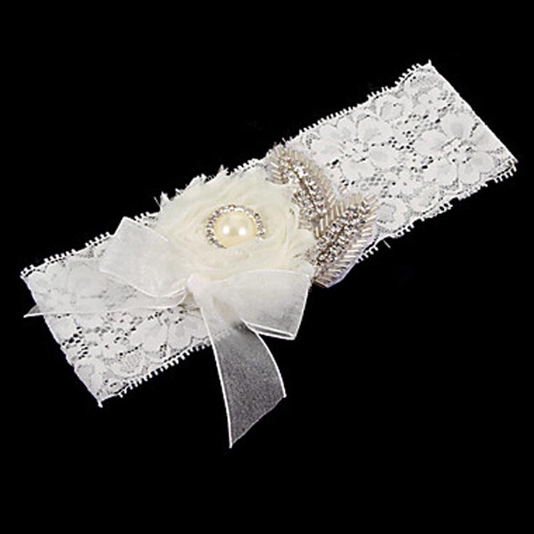 Western Wedding Bride Garter with Lace Floral Applique Decoration