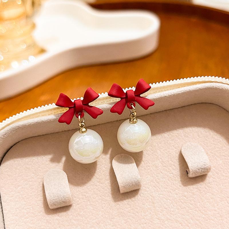 Cute Bear Earrings, Asymmetrical Cartoon Stud Earrings, Beautiful Girl Love Fun Earrings