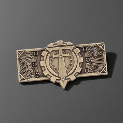 Mechanicus Retro Metal Legion Logo Brosche - Modisches Rucksackaccessoire für Spielefans