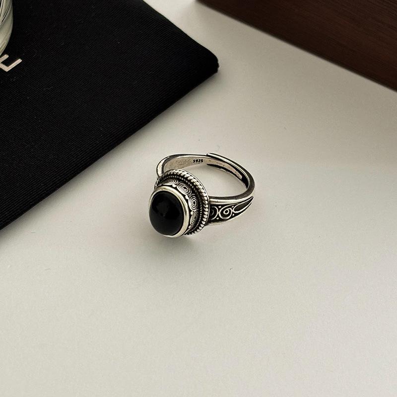 Korean Simple Ladies Ring Black Onyx Rings for Women 925 Sterling Silver Vintage Statement Ring Popular Wedding Jewelry
