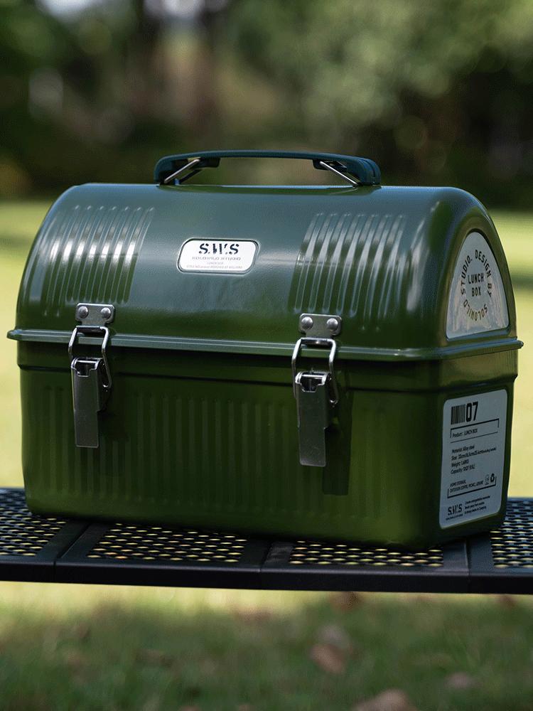 Picnic Box with Handle and Latch Retro Metal Containers 9.5L Storage Boxes Stores Food Drinks Water Bottle