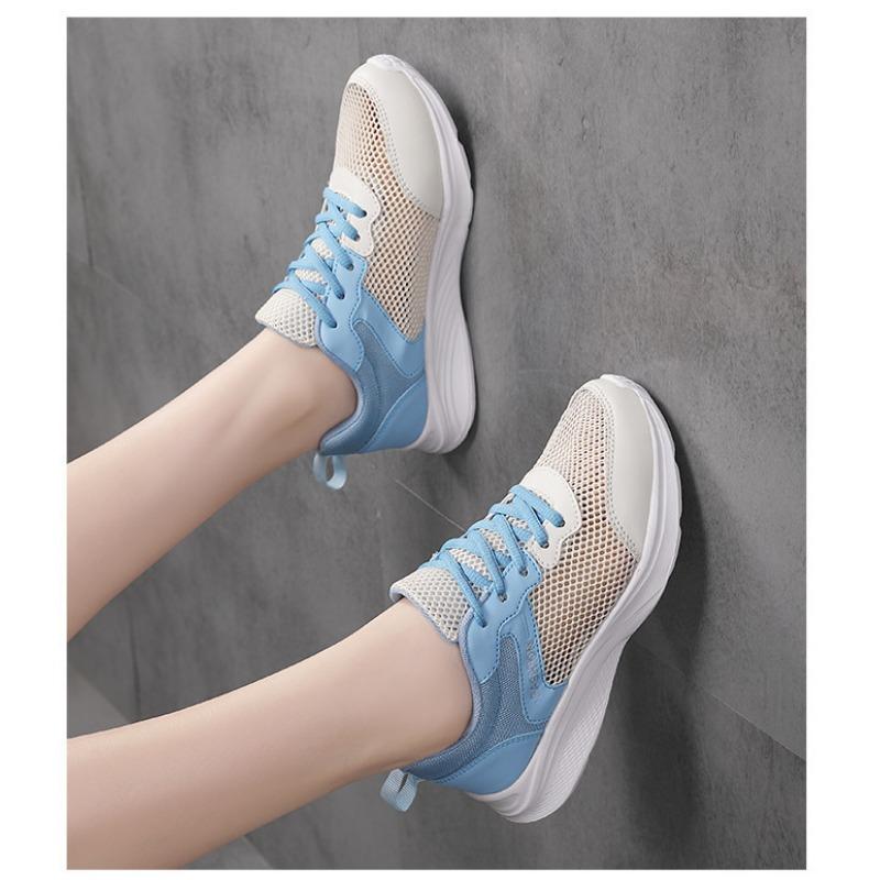 Summer New Korean Casual Sports Shoes for Women Lightweight Soft Soled Hollowed Out Breathable Student Running Shoes