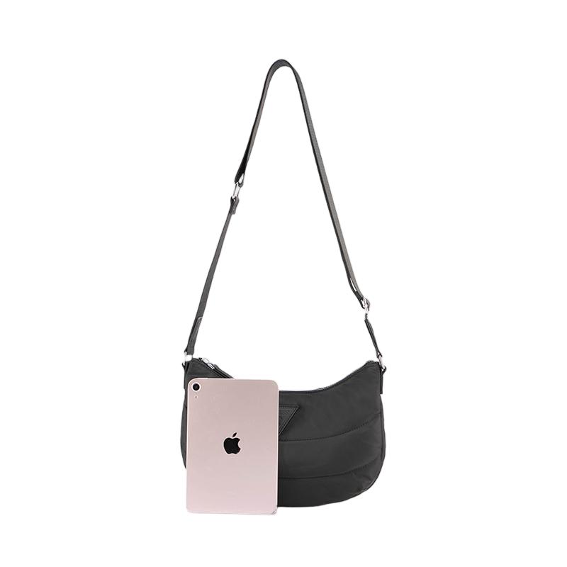 New GUESS Polyester Shoulder Bag Women's Multicolor GSBQN986592