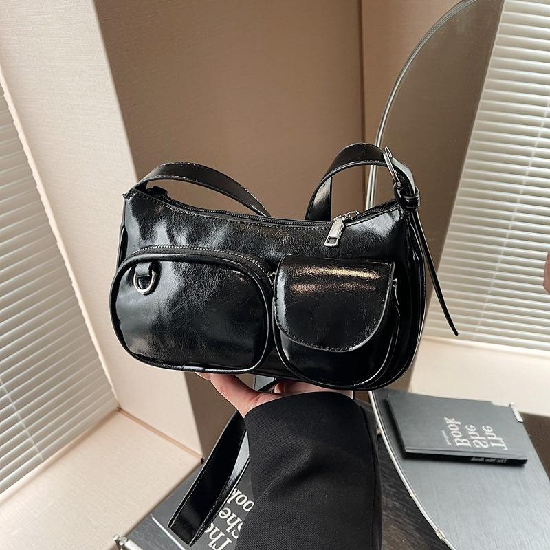 New niche design multi-pocket shoulder armpit bag retro red Spice Girl versatile handbag